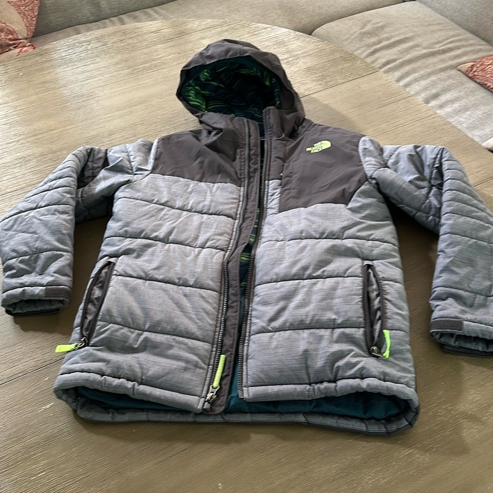 Boys size Large North Face ski jacket!